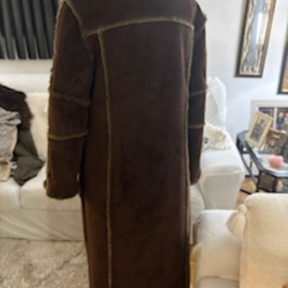 Long faux shearling coat - Picture 6 of 8